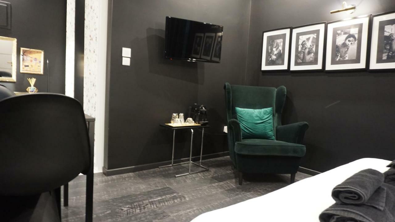 Exclusive Design Studio With Yard Ateny Zewnętrze zdjęcie